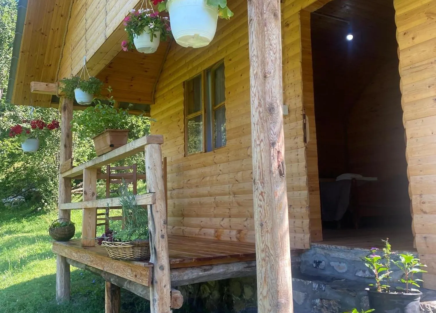 Hotel Bujtina Shkambi Theth Albanien